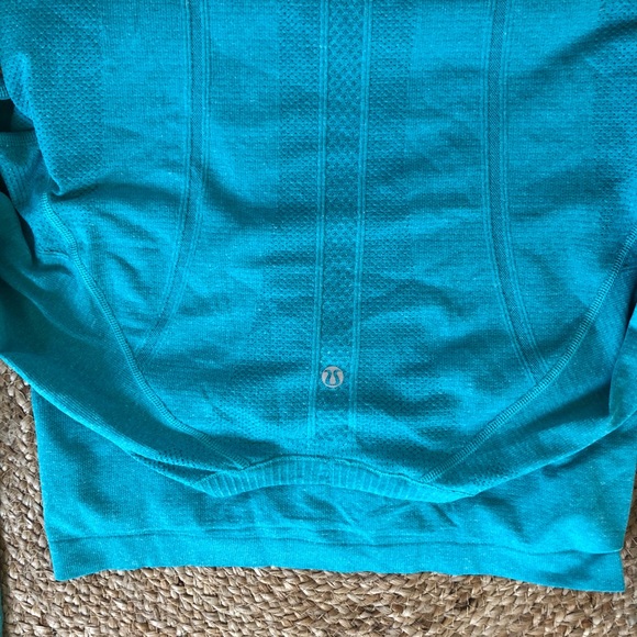 Lululemon LS swiftly - Picture 3 of 3